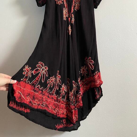 Black and red floral print - Picture 2 of 5